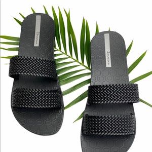 IPANEMA Black Rubber Double-Strap Slides 8